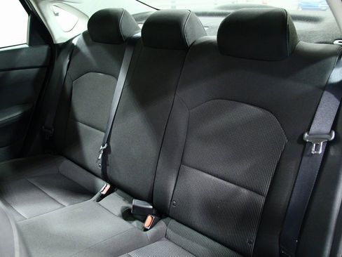 Used 2020 Kia Forte LXS image 29