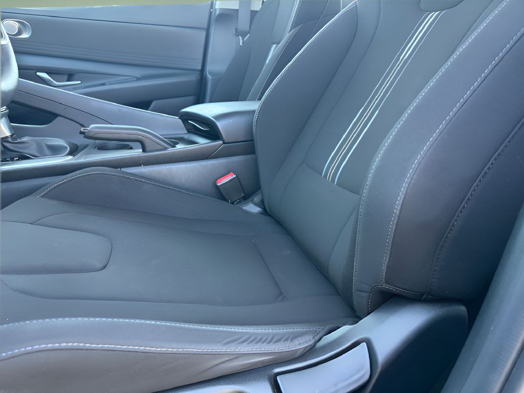 Used 2018 Chevrolet Colorado Z71 w/ Centennial Edition AWD/4WD image 14