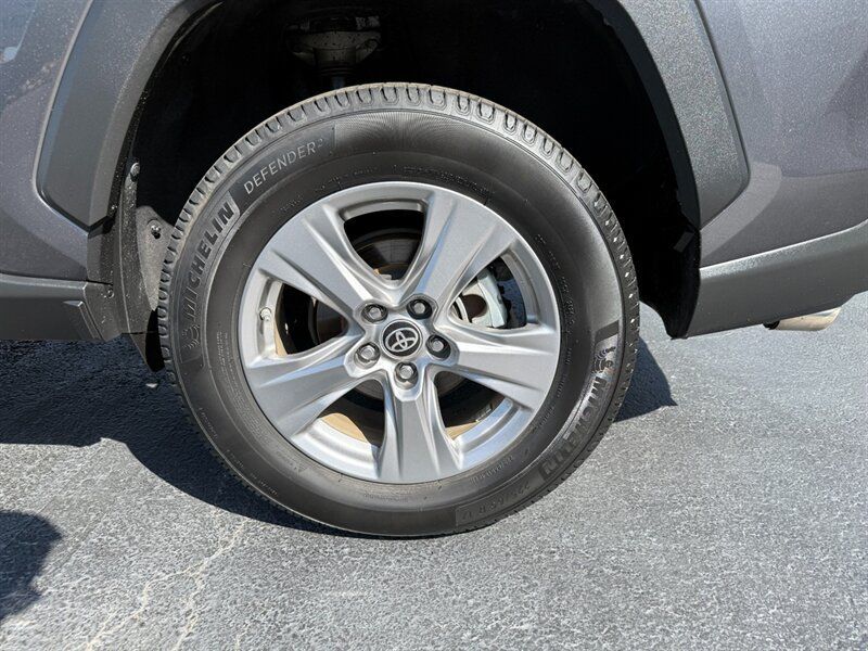 Used 2023 Toyota RAV4 LE AWD/4WD image 22