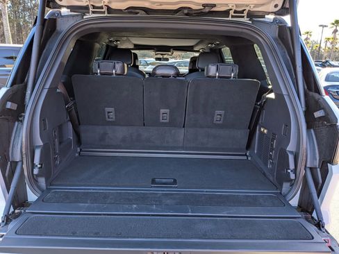 Certified 2025 Lincoln Navigator Black Label image 15