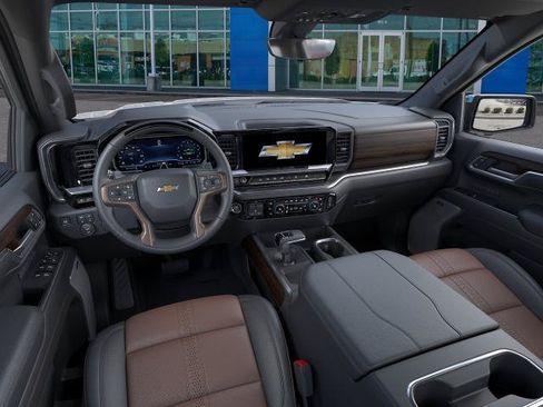 New 2026 Chevrolet Silverado 1500 High Country w/ Technology Package AWD/4WD image 39
