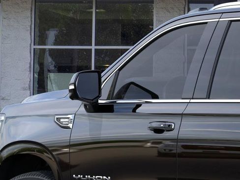 New 2026 GMC Yukon XL Elevation w/ Elevation Premium Package RWD image 12