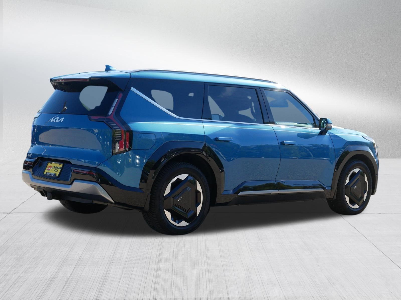Certified 2024 Kia EV9 Land AWD/4WD image 7