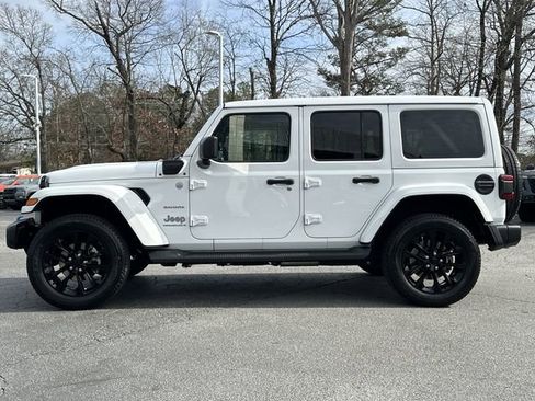 Used 2023 Jeep Wrangler Unlimited Sahara w/ Cold Weather Group image 21