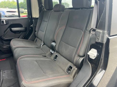 Used 2020 Jeep Gladiator Rubicon AWD/4WD image 30