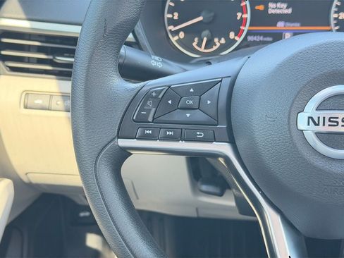 Used 2021 Nissan Altima 2.5 SV AWD/4WD image 15