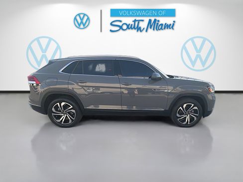 Certified 2021 Volkswagen Atlas Cross Sport SEL Premium image 8