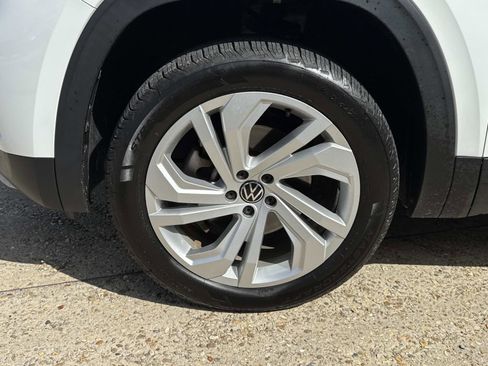 Used 2022 Volkswagen Atlas SE image 4