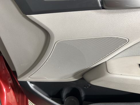 Used 2017 Hyundai Elantra SE FWD image 19