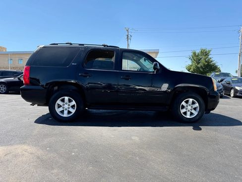 Used 2012 GMC Yukon SLT w/ SLT-2 Equipment Package AWD/4WD image 3