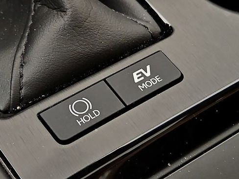 Used 2025 Lexus ES 300h w/ Premium Package image 29