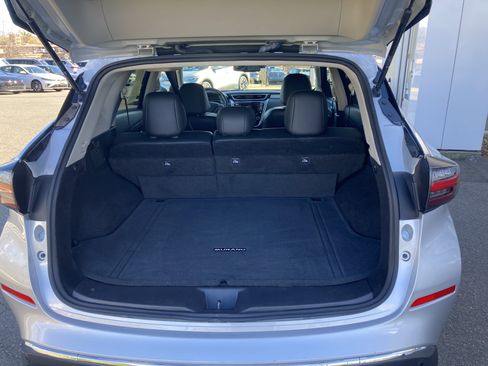 Used 2023 Nissan Murano SV image 8