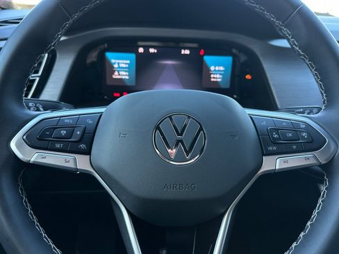 Used 2024 Volkswagen Atlas Cross Sport SE image 22