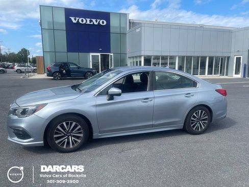 Used 2018 Subaru Legacy 2.5i Premium AWD/4WD image 1