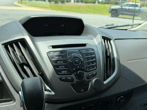 Used 2019 Ford Transit 150 148 Medium Roof RWD image 27