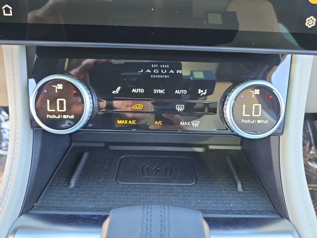 Used 2025 Jaguar F-PACE R-Dynamic S AWD/4WD image 24