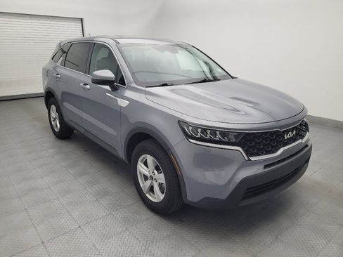 Used 2022 Kia Sorento LX AWD/4WD image 13
