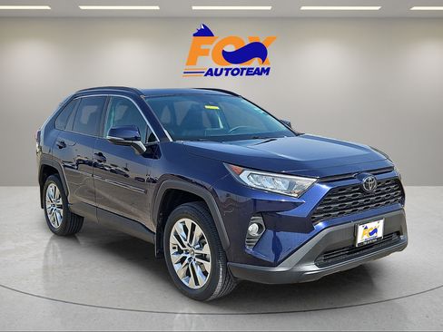 Used 2021 Toyota RAV4 XLE Premium FWD image 6