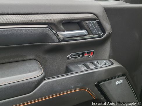 Used 2022 GMC Sierra 1500 AT4 w/ AT4 Preferred Package image 16
