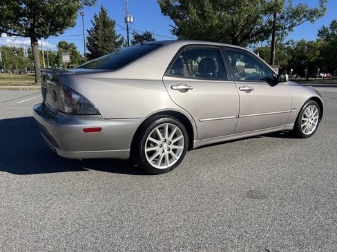Used 2003 Lexus IS 300 RWD image 5