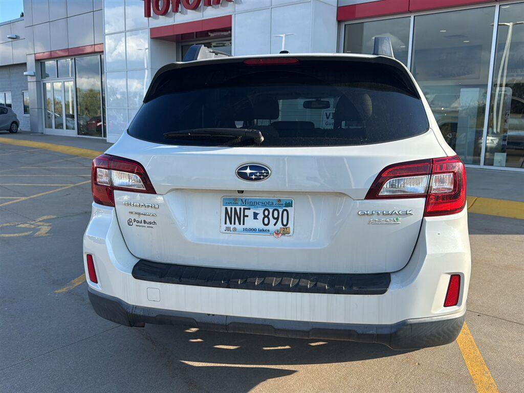 Used 2015 Subaru Outback 2.5i Limited AWD/4WD image 6