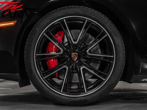 Used 2019 Porsche Panamera GTS image 15