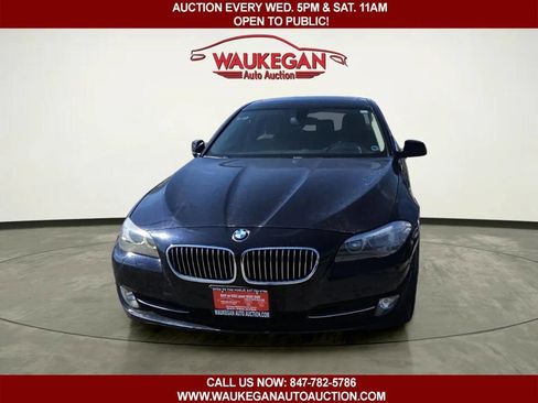Used 2013 BMW 528i xDrive Sedan image 2