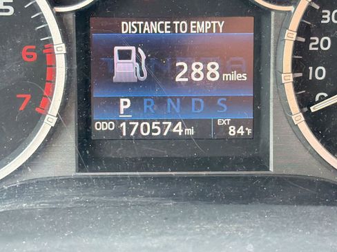 Used 2016 Toyota Tundra SR5 w/ SR5 Upgrade Package AWD/4WD image 16