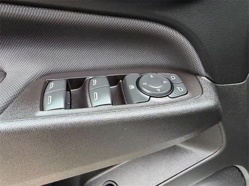 Used 2022 Chevrolet Equinox RS image 18