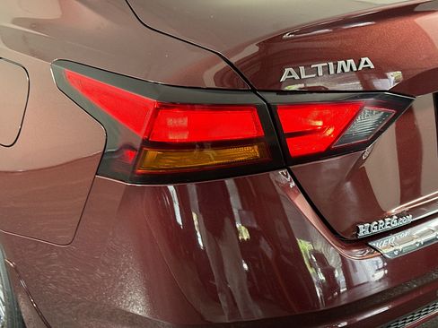 Used 2023 Nissan Altima 2.5 SV FWD image 36