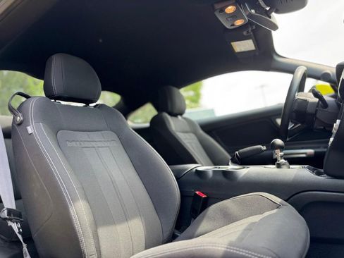 Used 2021 Ford Mustang Coupe RWD image 28