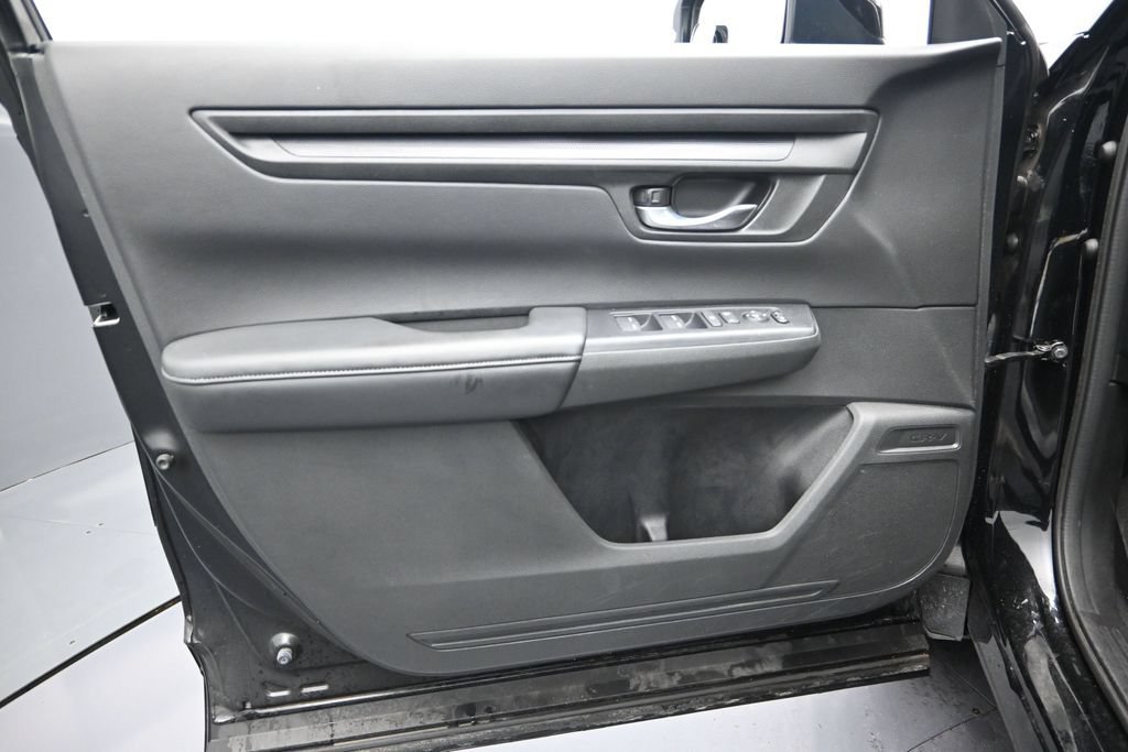 Used 2024 Honda CR-V LX image 12