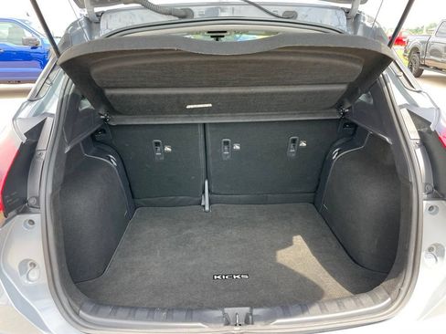 Used 2024 Nissan Kicks SR w/ SR Premium Package FWD image 28