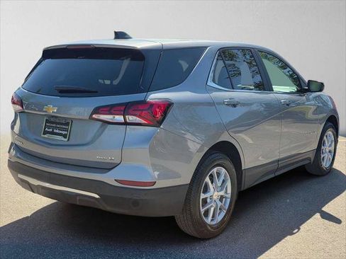 Used 2024 Chevrolet Equinox LT AWD/4WD image 3