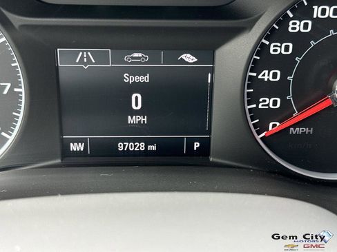 Used 2018 GMC Acadia SLE AWD/4WD image 28