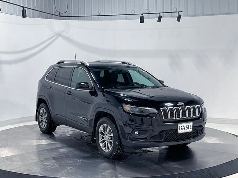 Used 2019 Jeep Cherokee Latitude Plus image 37
