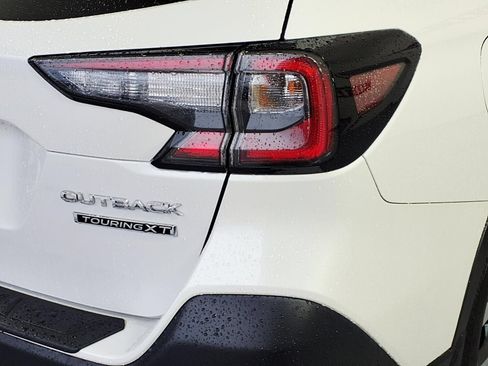Used 2021 Subaru Outback Touring XT AWD/4WD image 6