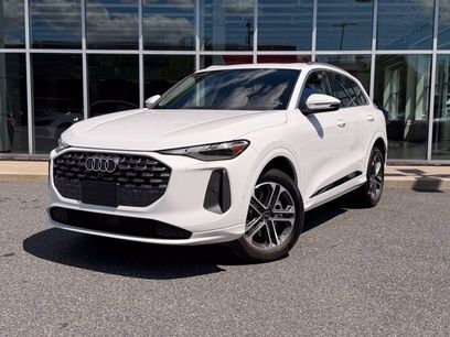 Certified 2025 Audi Q5 Premium w/ Convenience Package