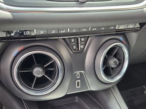 Certified 2024 Chevrolet Blazer LT w/ Sound & Technology Package FWD image 22