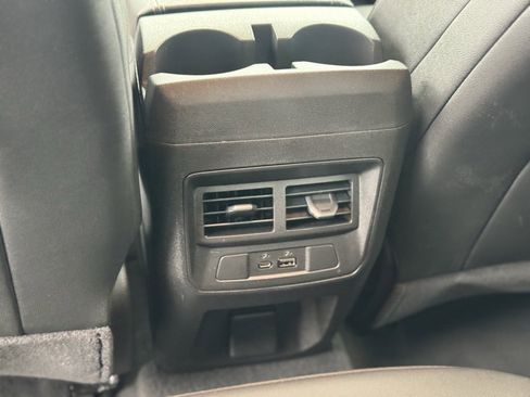 Used 2025 GMC Canyon Elevation w/ Convenience Package image 24