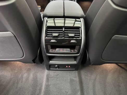 Used 2027 BMW X7 xDrive40i w/ M Sport Package AWD/4WD image 13