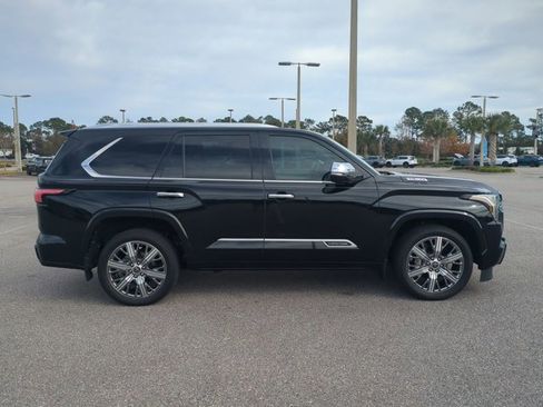 Used 2024 Toyota Sequoia Capstone image 4