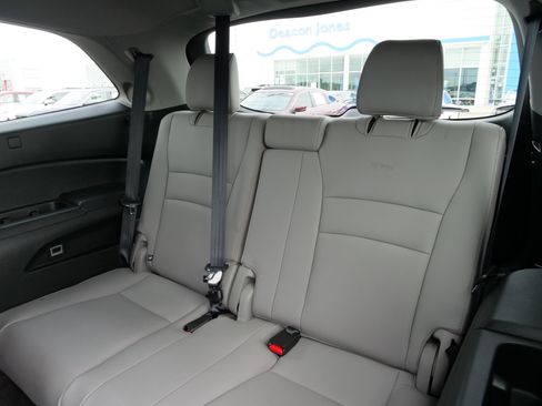 Used 2021 Honda Pilot Touring image 15