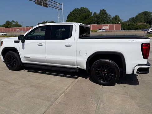 Used 2021 GMC Sierra 1500 Elevation w/ Driver Alert Package I AWD/4WD image 9