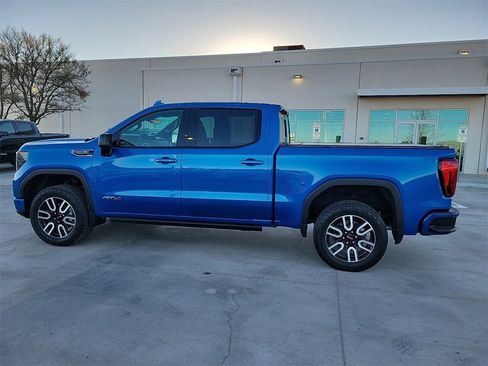 Used 2024 GMC Sierra 1500 AT4 w/ Technology Package image 2