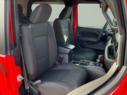 Used 2023 Jeep Wrangler Sport S image 7