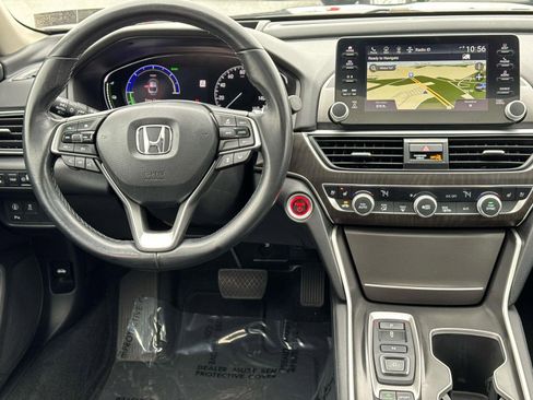 Used 2020 Honda Accord Touring image 8