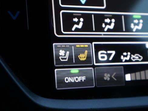 Used 2025 Subaru Forester Touring image 38