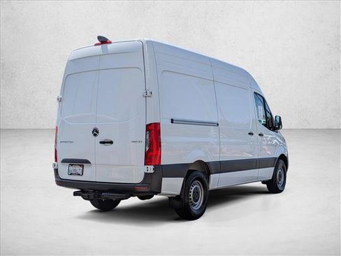 Certified 2025 Mercedes-Benz Sprinter 2500 image 5