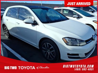 Used 2016 Volkswagen Golf SE w/ Lighting Package